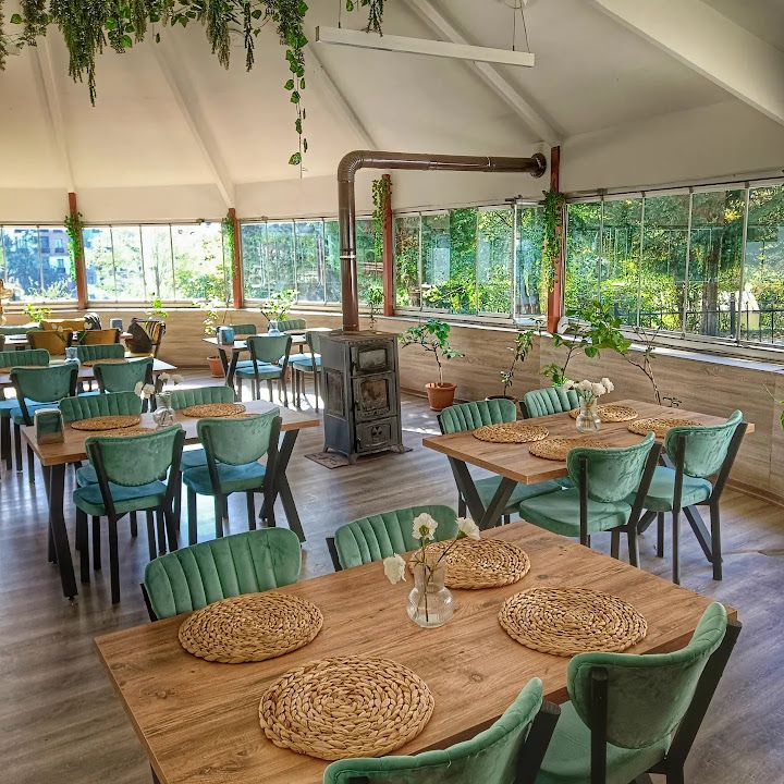 Melitano Garden Cafe & Restoran