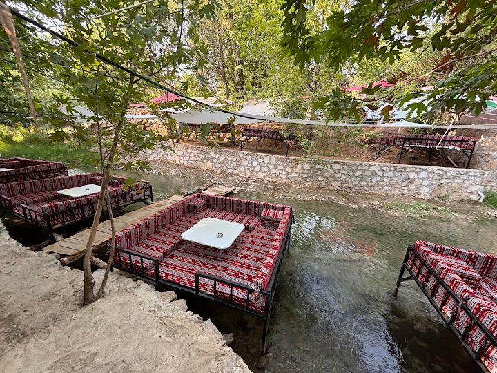 Sinek Saklı Bahçe