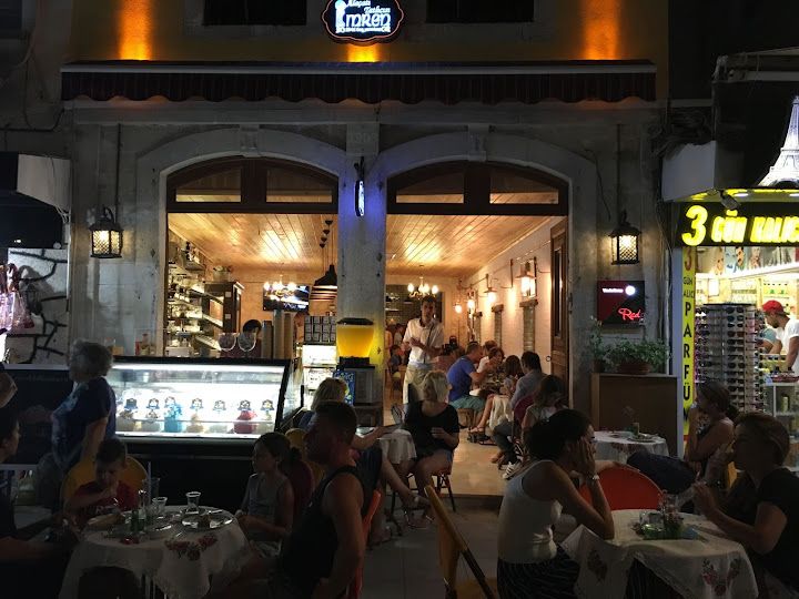 Alaçatı Tatlıcısı İmren