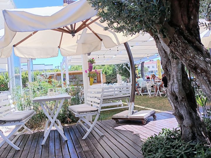 Bizim Ev Kafe Ceshme