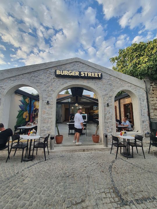 Burger street alaçatı