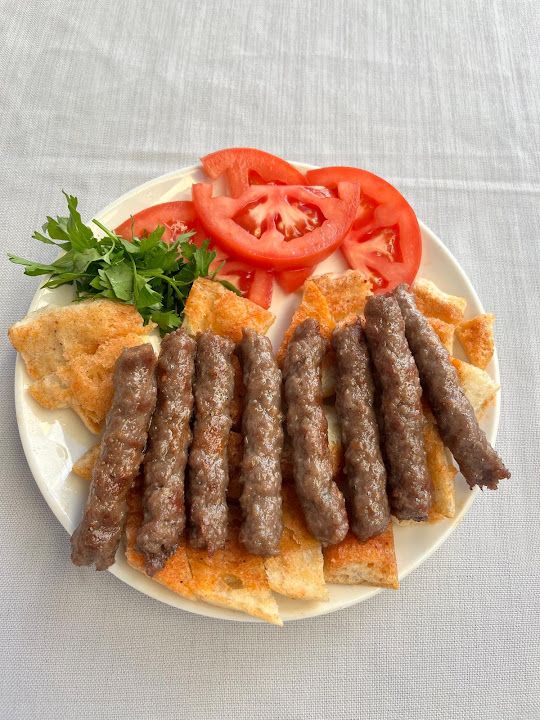 Çeşme ödemiş köfte & ızgara