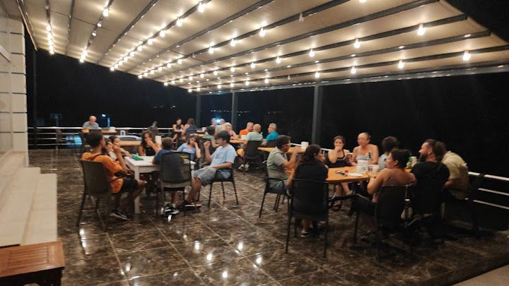Çeşme su kafeteryası