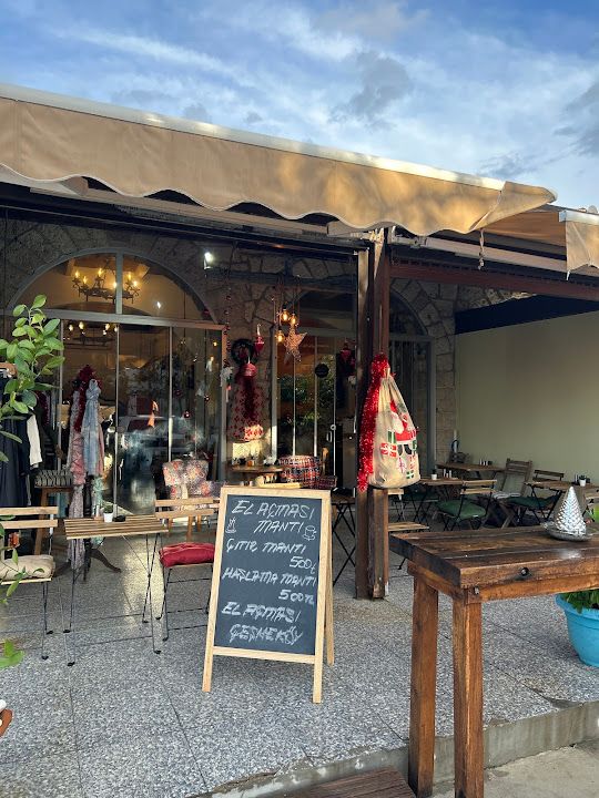Çeşmeköy mantı cafe