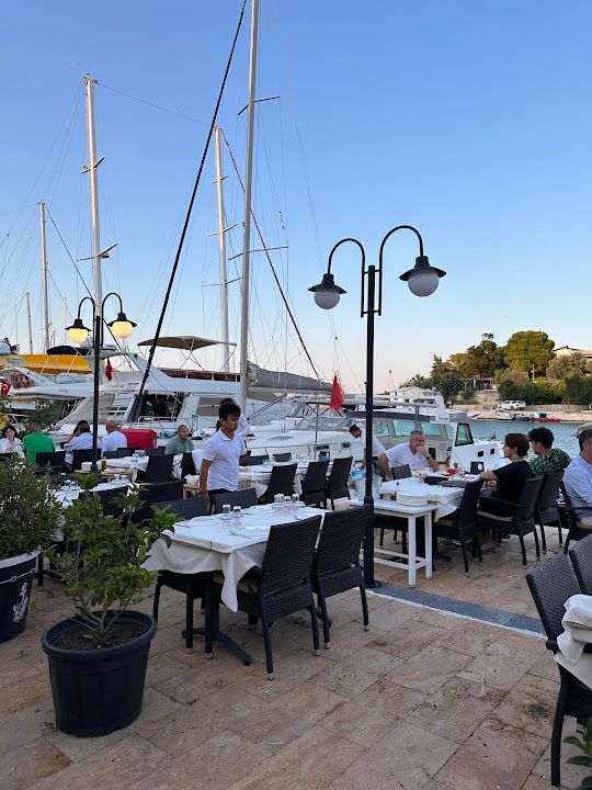 Dalyan köşem restaurant emin'in yeri