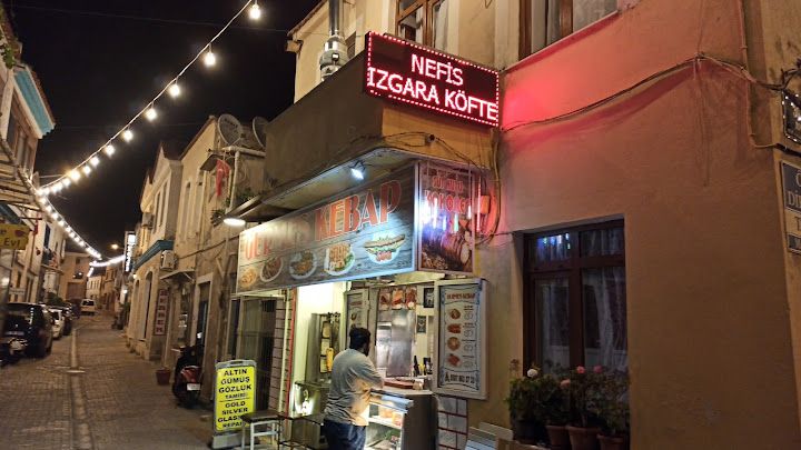Gurmes Kebap Çeşme