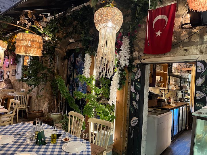 İki Tek Meyhanesi Alaçatı