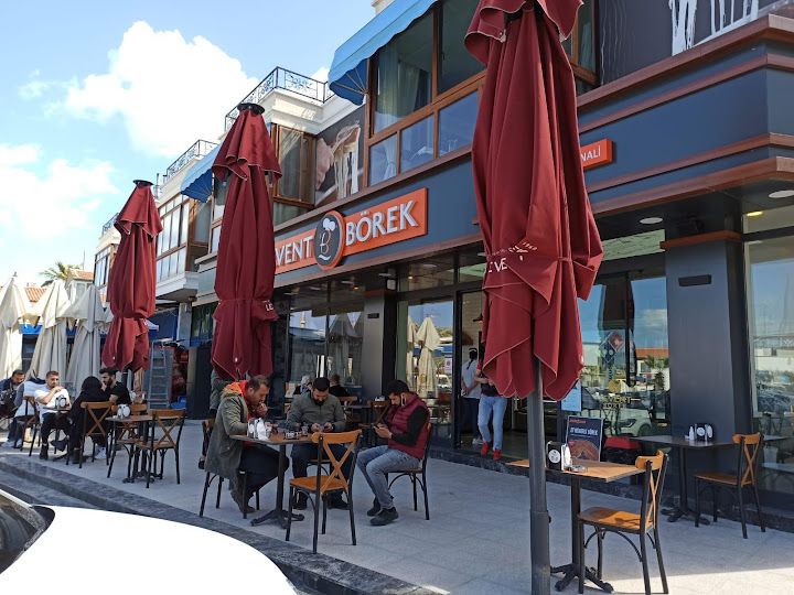 Levent börek çeşme