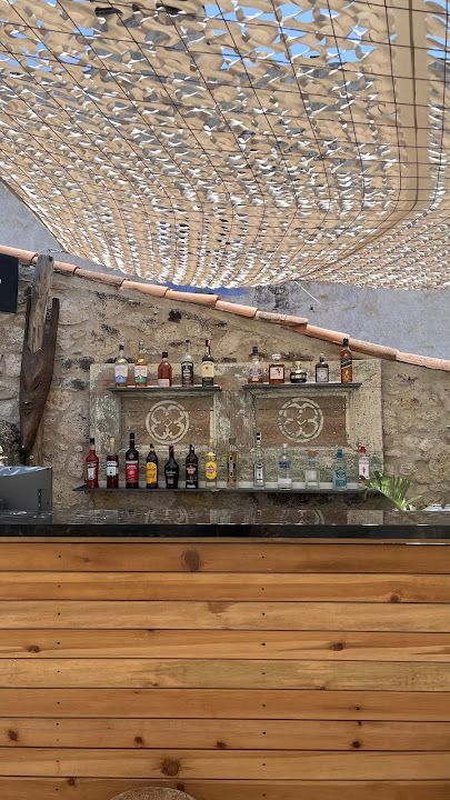 Lonk alaçatı cocktail bar