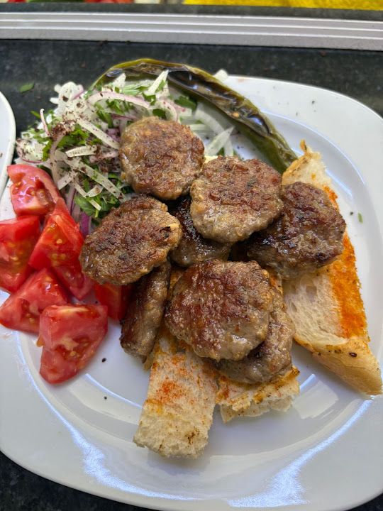 Meşhur Köfteci İrfan Usta