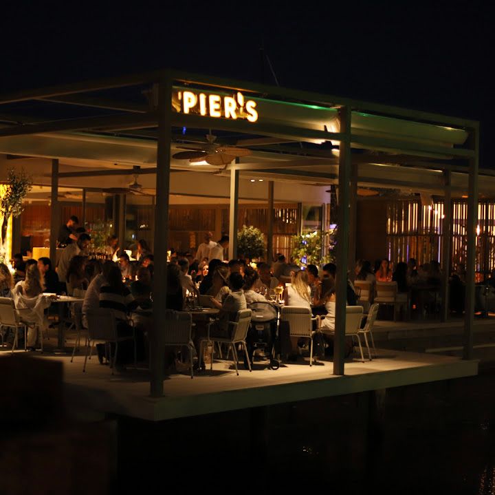 Pier's alaçatı