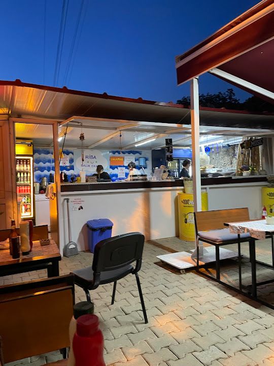 Riba cafe balık ekmek