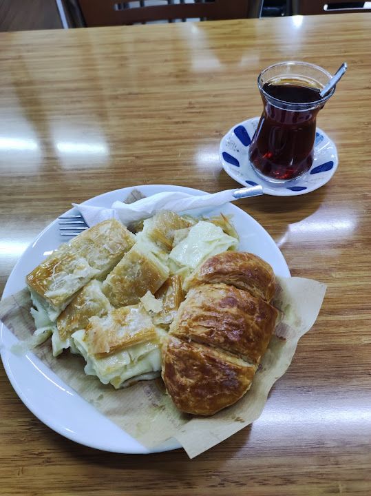 Şevval Börek Pide Salonlari