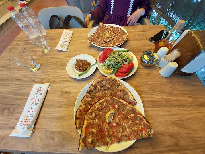Örnek 5 pide salonu