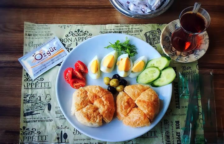 Özür Unlu Mamülleri