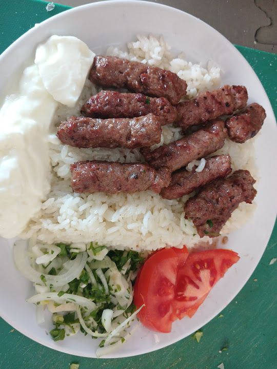 Radoviş Köftecisi