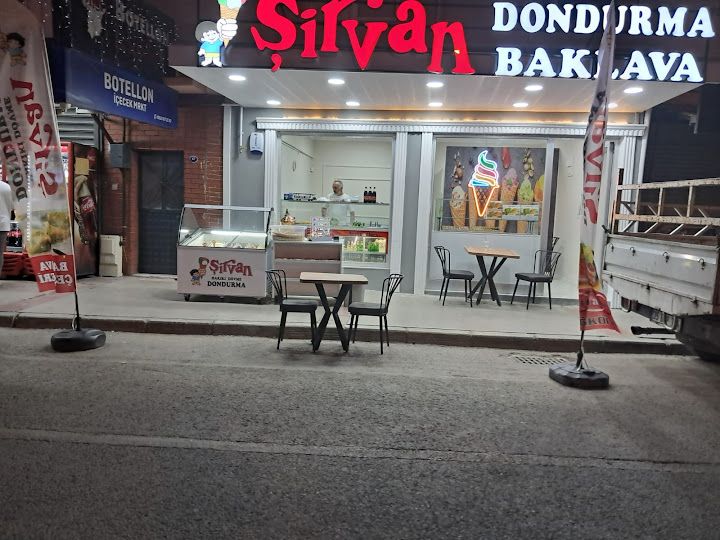 Şirvan Dondurma Baklava