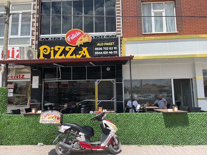 Felicia Pizza