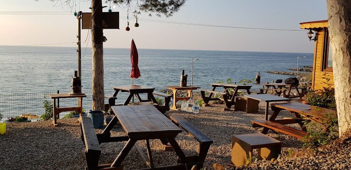 Alinin Yeri Et Kahvaltı Ve Restaurant