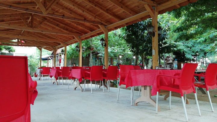 Debi's Gana (kardeşler Çay Bahçesi)