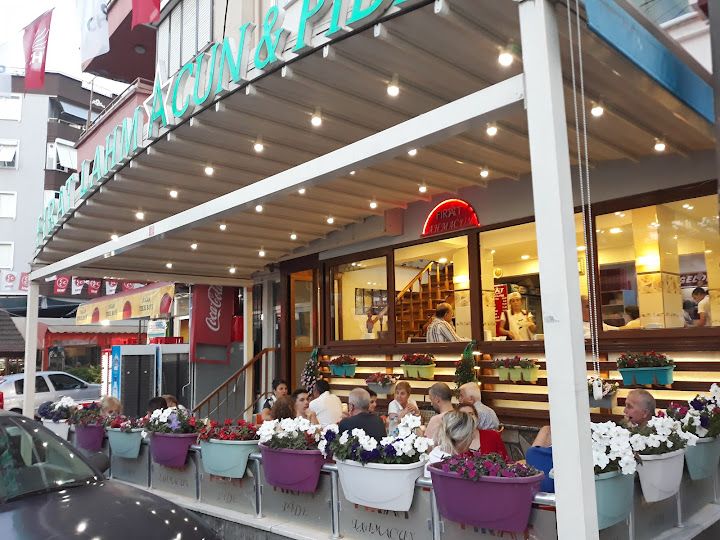 Fırat Lahmacun Pide Salonu