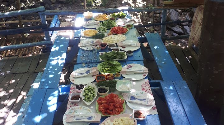 Nato Efe Aile Çay Bahçesi