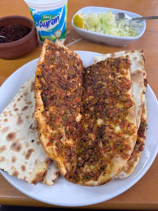 Kıvanç DönerLahmacun Ve Pide Salonu