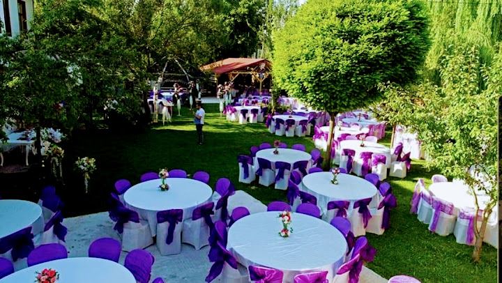 Hacıbeyoglu At Çiftliği ve Kır bahçe Restorant