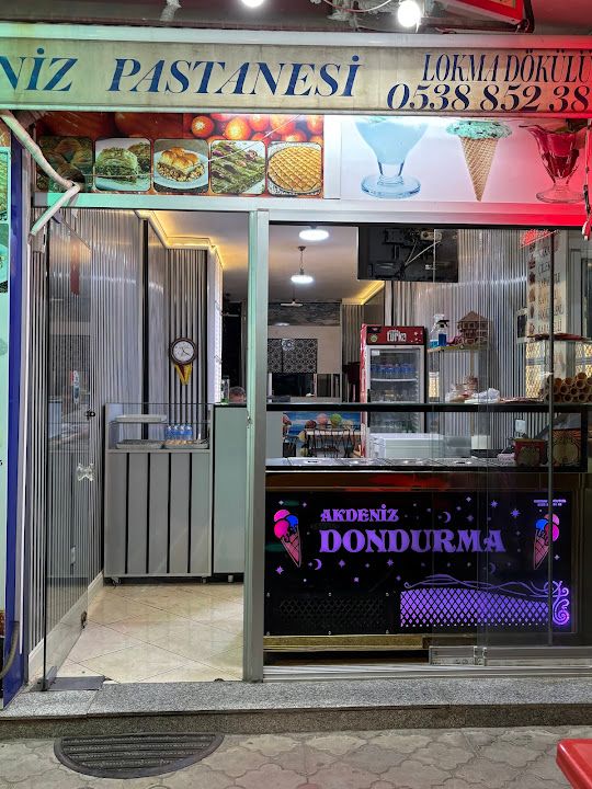Akdeniz Dondurma & Tatlı (Lokmacı Yılmaz Usta)