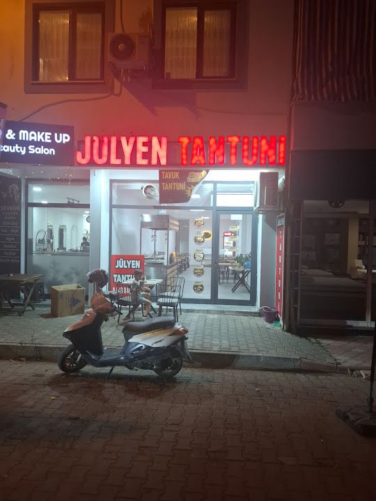 Jülyen Tantuni