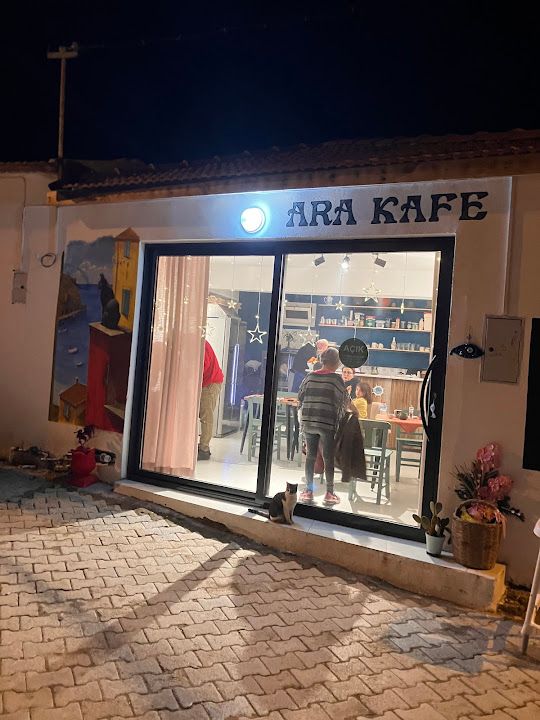 Cafe Ara