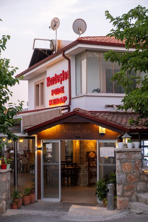 Kardeşler Pide Kebap