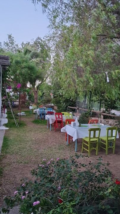 Özbel Cafe & Aile Çaybahçesi
