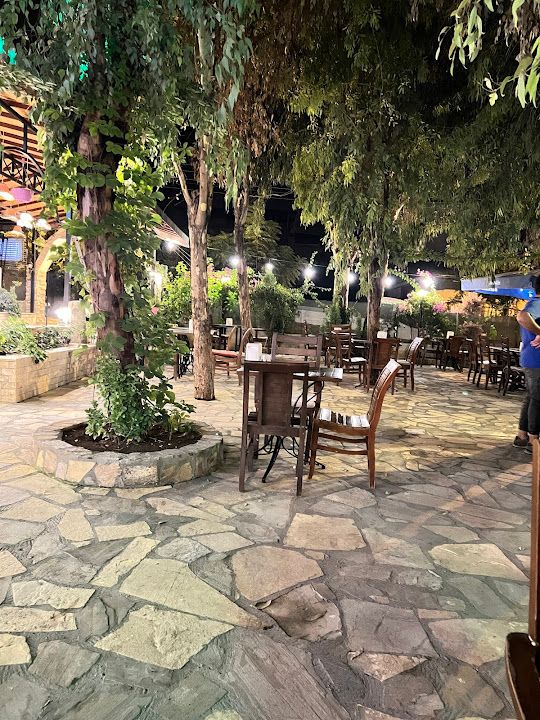 Balcoon Cafe & Lounge