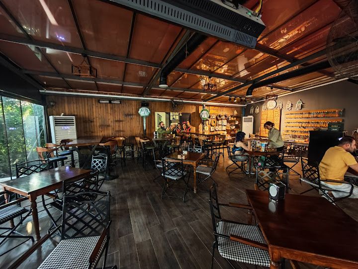 No: 11 Beer House