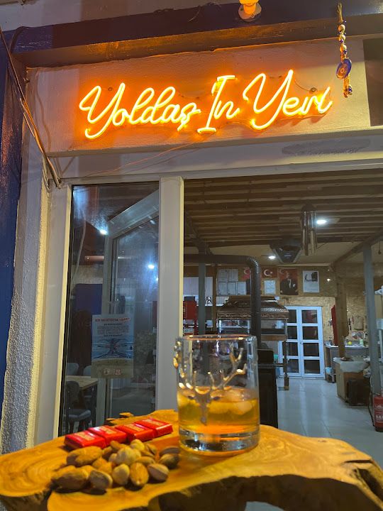 Yoldaşın Yeri / Deniz Boyu Restoran