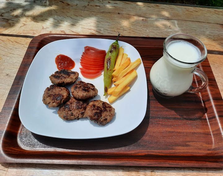 Yörem Cafe
