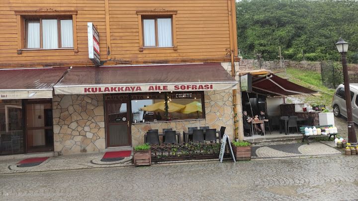 Kulakkaya Aile Sofrası
