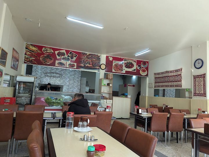 Ali Usta Pide & Kebap Salonu