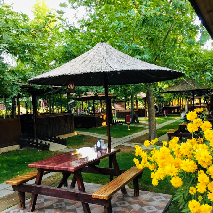 Ayhan Ustanın Yeri