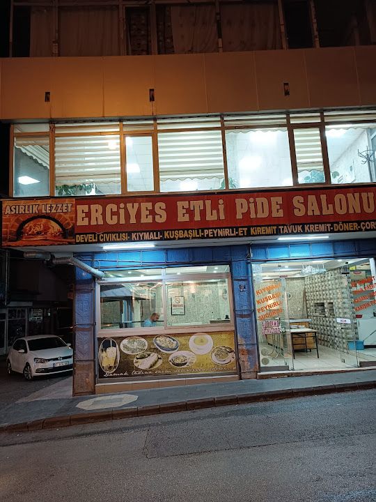 Erciyes Etli Pide