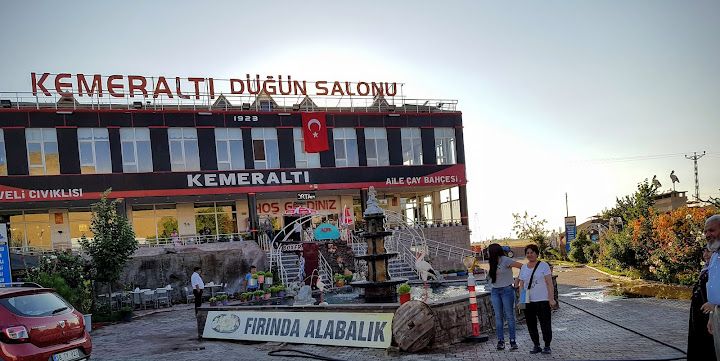 Kemeraltı Meşhur Develi Cıvıklısı