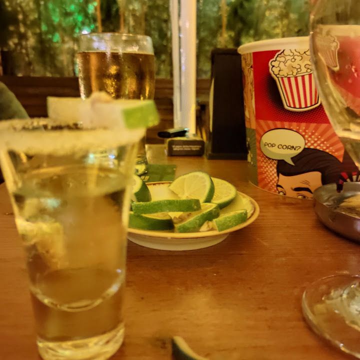 PARK CAFE & BAR