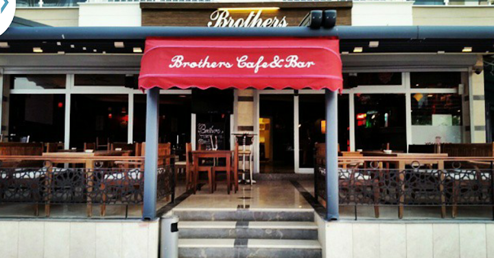 Brothers cafe & bar