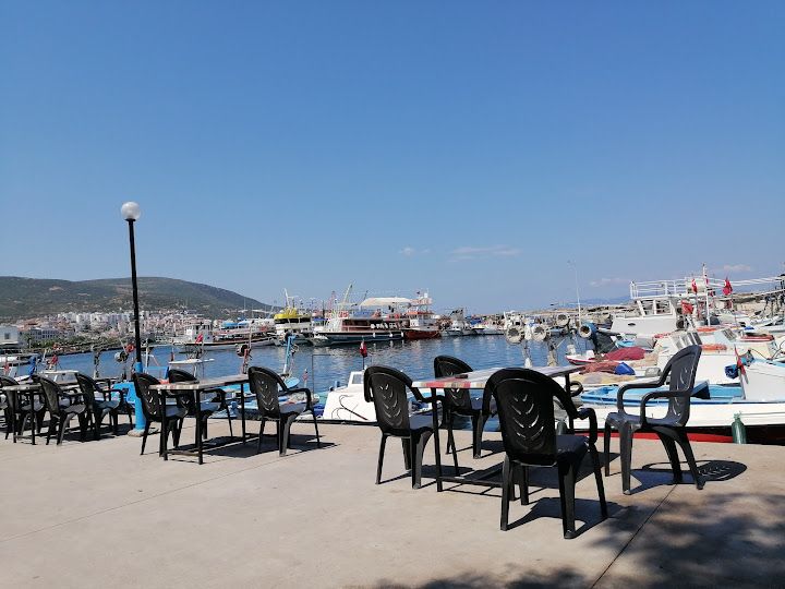 Dikili Balıkçı Barınağı