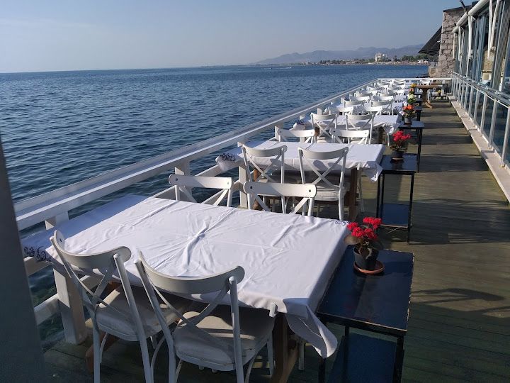 Dikili iskele balık restaurant