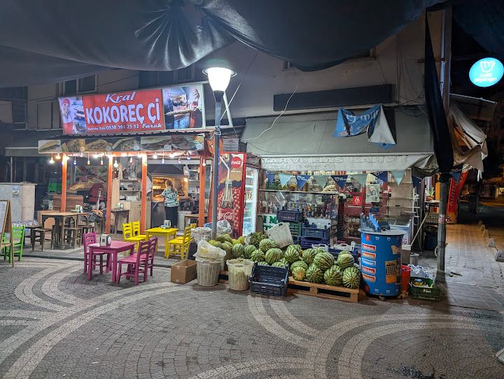 Kral kokereççi