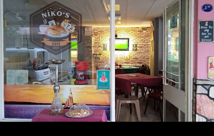 Niko's Cafe & Oyun Salonu