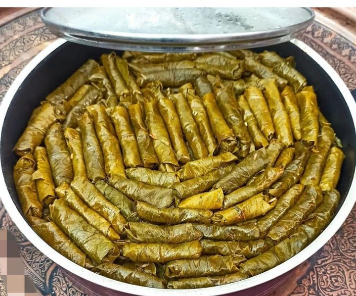 Sivas Köftecisi Ve Divriği Pilavcısı Konca Hanım