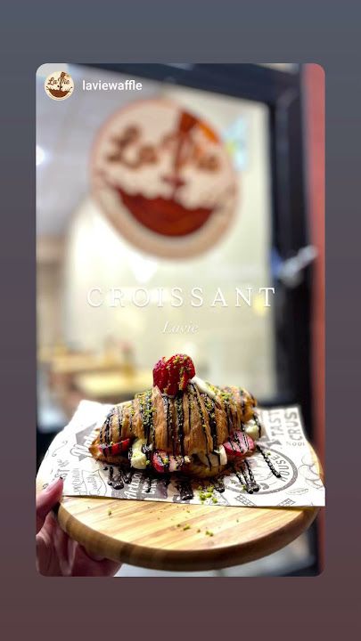 La Vie Waffle&croissant&coffee